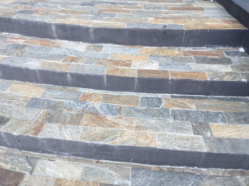 Плитка из Златолита Уральского для лестницы купить в Владимирской области