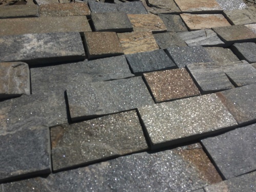 Плитка пилёная златолит Уральский для цоколя, отмостки купить в Владимирской области