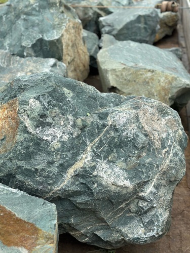 Камни для ландшафтного дизайна зелёные 10-60 килограмм купить в Владимирской области