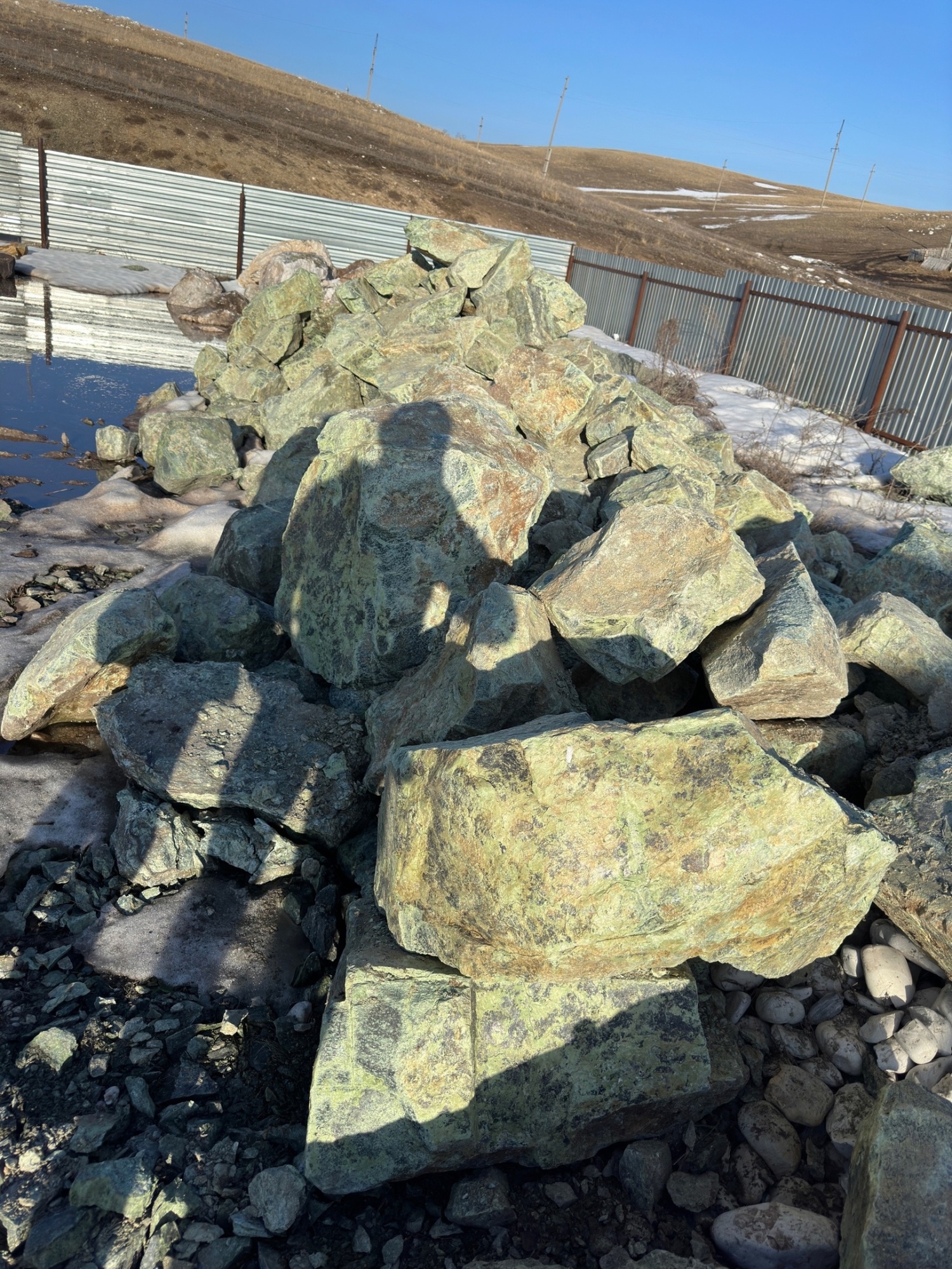 Камни для ландшафтного дизайна зелёные 10-60 килограмм купить в Владимирской области