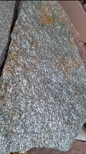 Плитняк златолит серебристый для цоколя, отмостки купить в Владимирской области