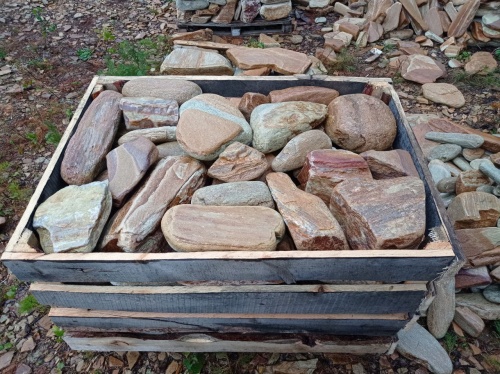 Златолит жёлтый, жёлто-зелёный глыбки и валуны для ланшафтного дизайна купить в Владимирской области