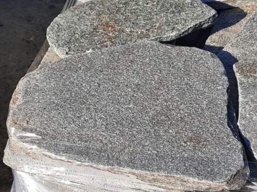 Златолит серебристый галтованный для лестниц купить в Владимирской области