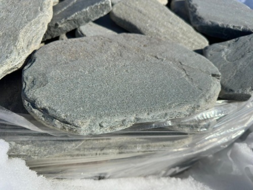 Плитняк златолит зелёный галтованный для мощения на бетон купить в Владимирской области